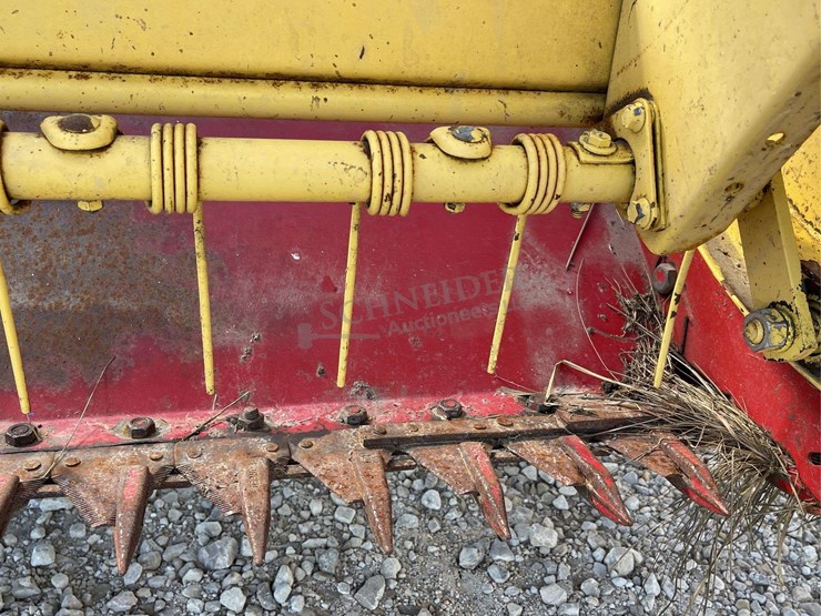 new-holland-472-image-23