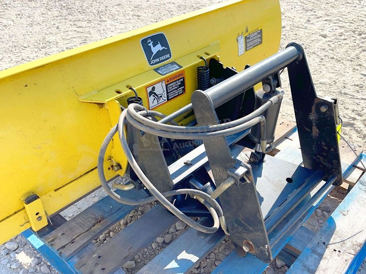 john-deere-425-image-35