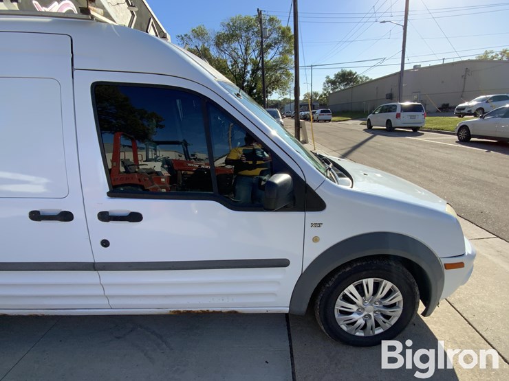 2010-ford-transit-connect-image-19