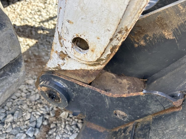 bobcat-t200-image-14