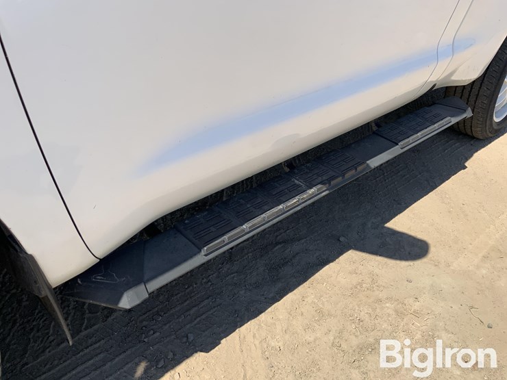 2013-toyota-tundra-sr5-image-19