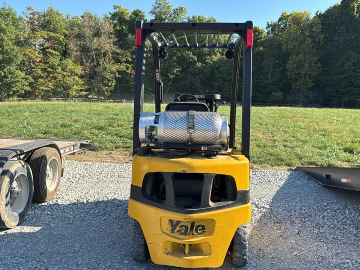 #1354-•-yale-forklift-image-5