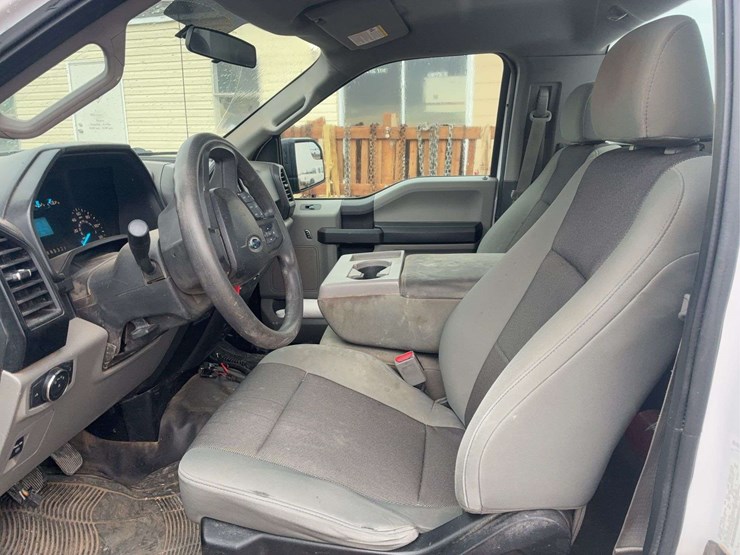 2016-ford-f150-xl-image-6