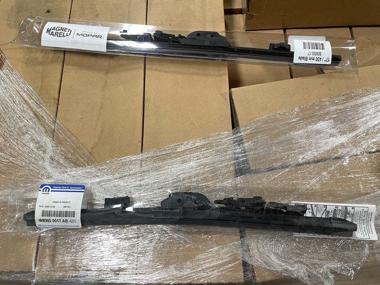 #8617-•-pallet-of-new-wiper-blades-(f)-image-10