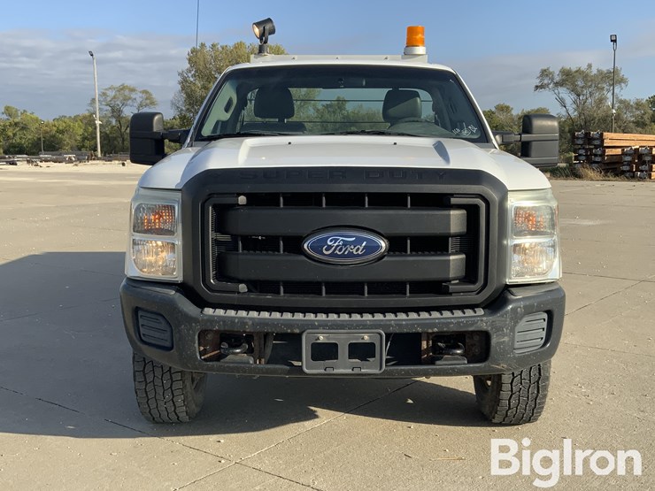 2012-ford-f250-xl-image-2