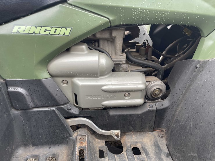 #1381-•-2005-honda-atv-with-snow-plow-(has-registration)-(of)-image-26