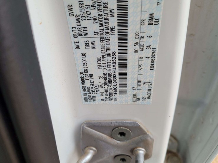 2014-ford-escape-se-image-19