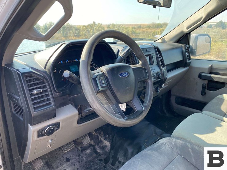 2016-ford-f150-image-26