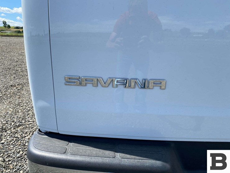 2019-gmc-3500-image-14