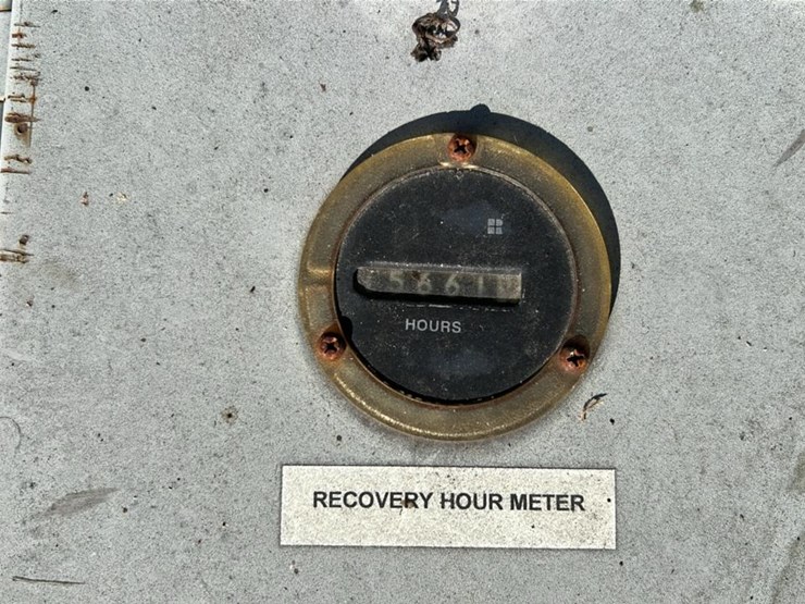 #4714-•-16’x16’-clemco-abrasive-blast-room-image-17