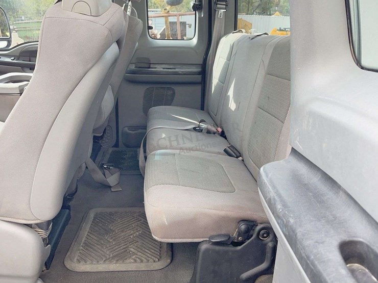 2006-ford-f350-image-49