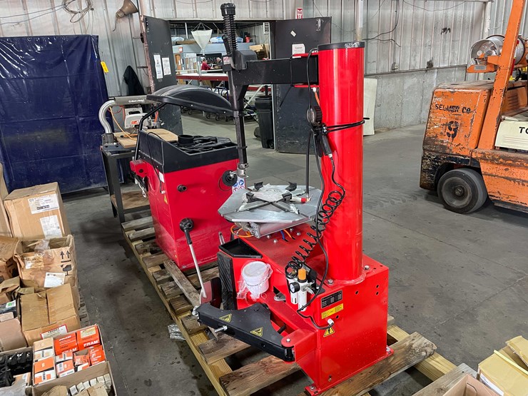 #8524-•-tire-changer-(e)-image-5