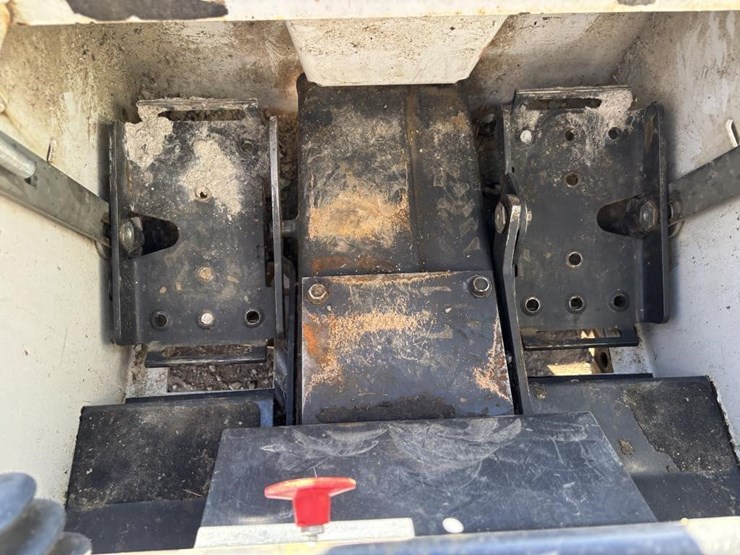 2021-bobcat-s70-image-28