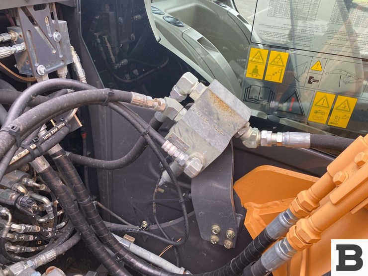 2016-case-cx160d-image-57