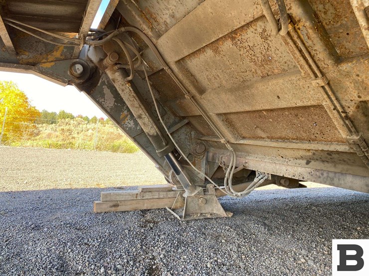 1985-king-load-image-17