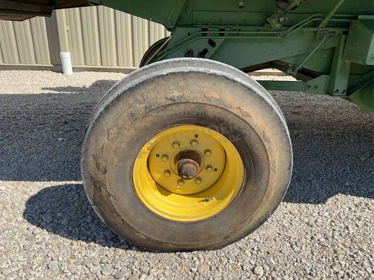 john-deere-4425-image-28