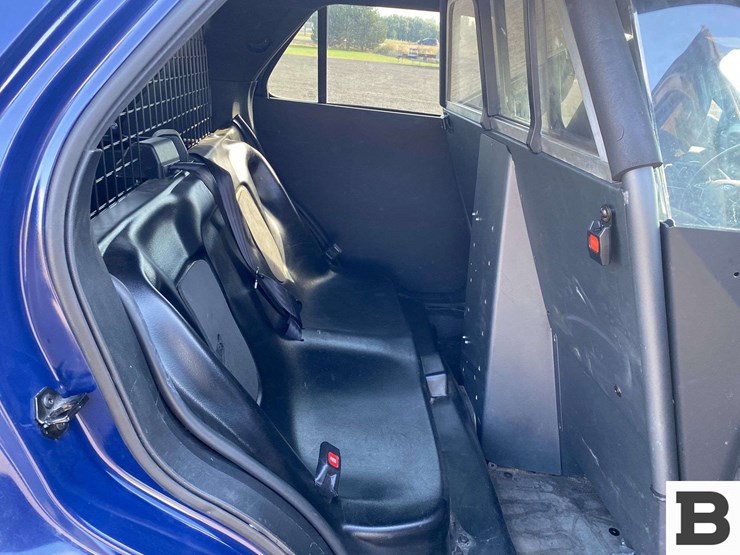 2017-ford-explorer-image-18