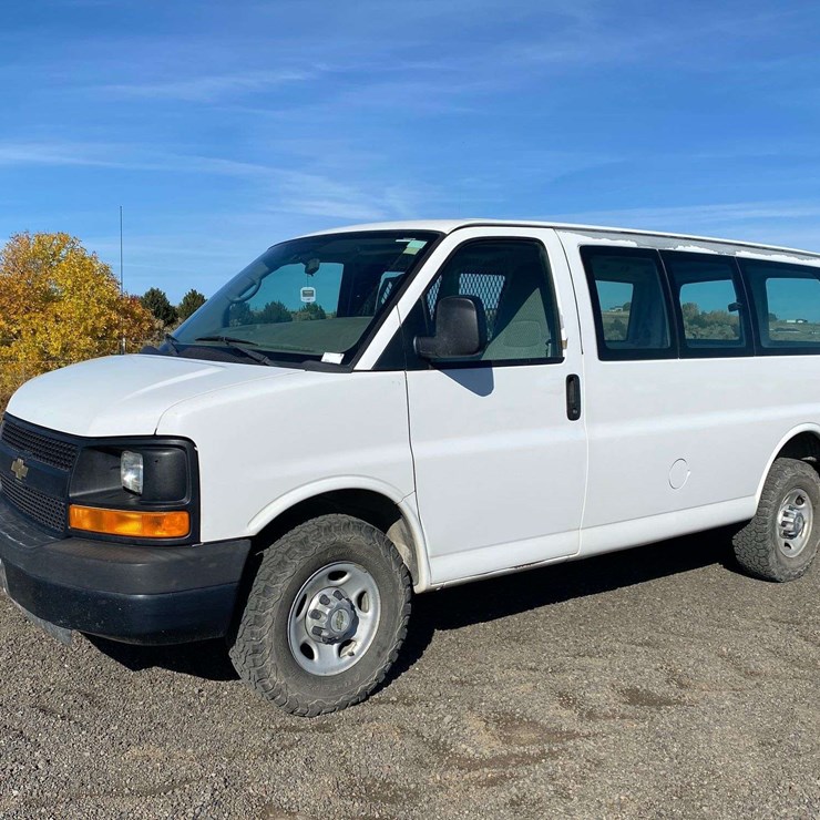 2012 CHEVROLET EXPRESS 2500