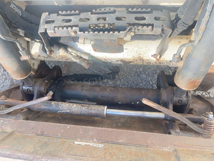 2019-bobcat-t770-image-11