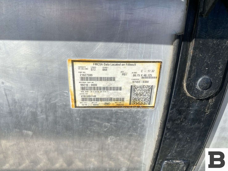 2017-mack-granite-gu713-image-26