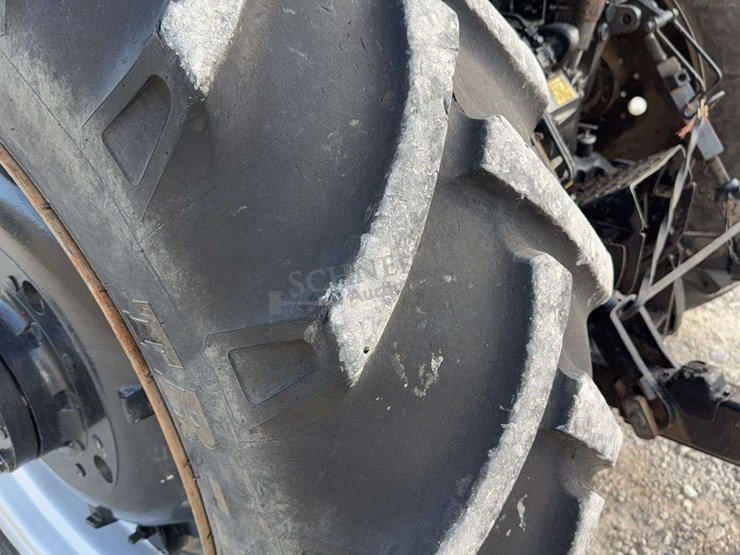 case-ih-5140-image-33