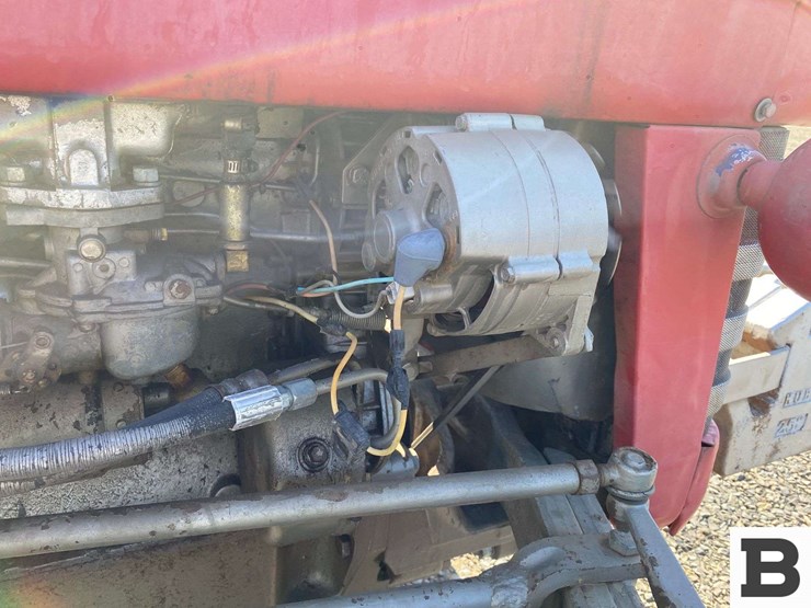 1971-massey-ferguson-135-image-29