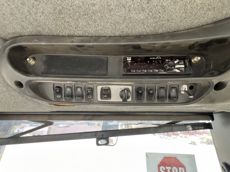 2016-challenger-mt965e-image-48