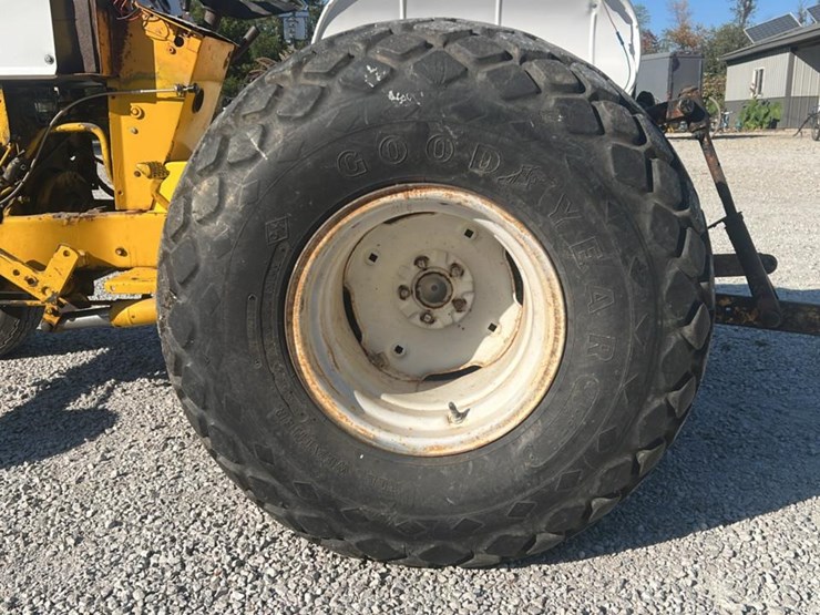 #2403-•-cub-cadet-l185-tractor-image-18