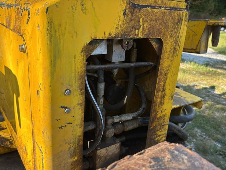 #1851-•-2022-csi-4400-bucksaw-image-12