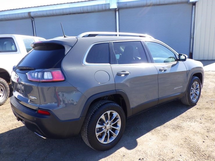 2019-jeep-cherokee-image-3