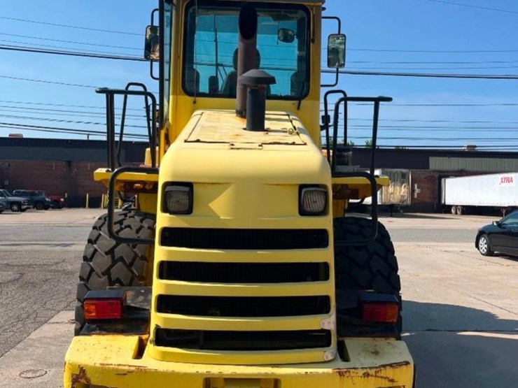 new-holland-lw170-image-11