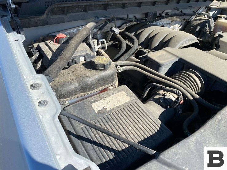 2017-chevrolet-silverado-1500-image-28