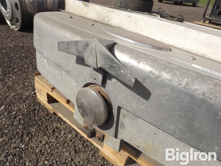 peterbilt-351-image-9