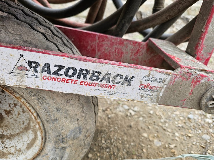 #16800-•-razorback-concrete-power-sprayer-image-11