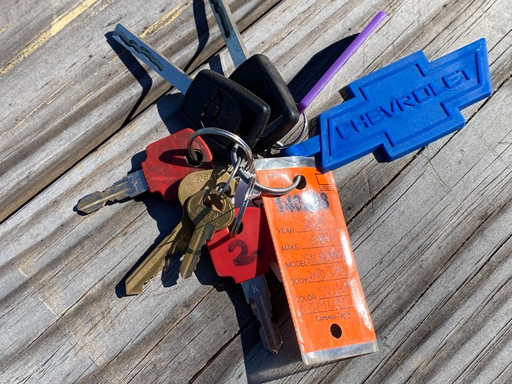 2014-chevrolet-silverado-image-23