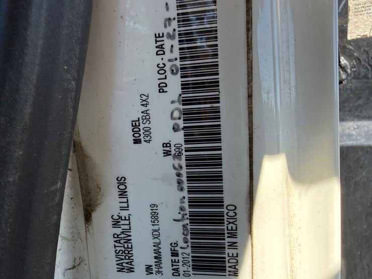 2013-international-durastar-4300-image-41