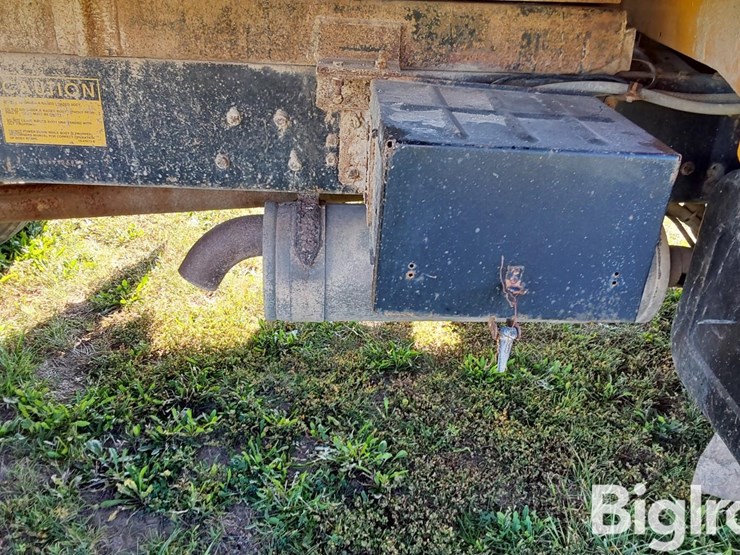 1997-ford-f800-image-15