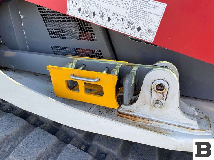 2021-takeuchi-tl12-image-34