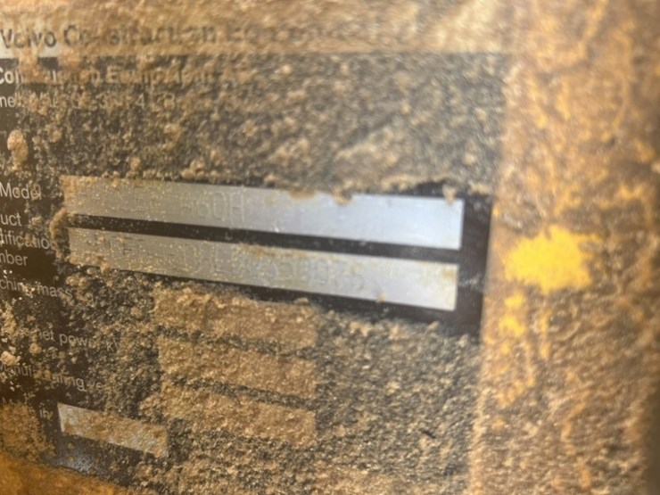 2019-volvo-a60h-image-32