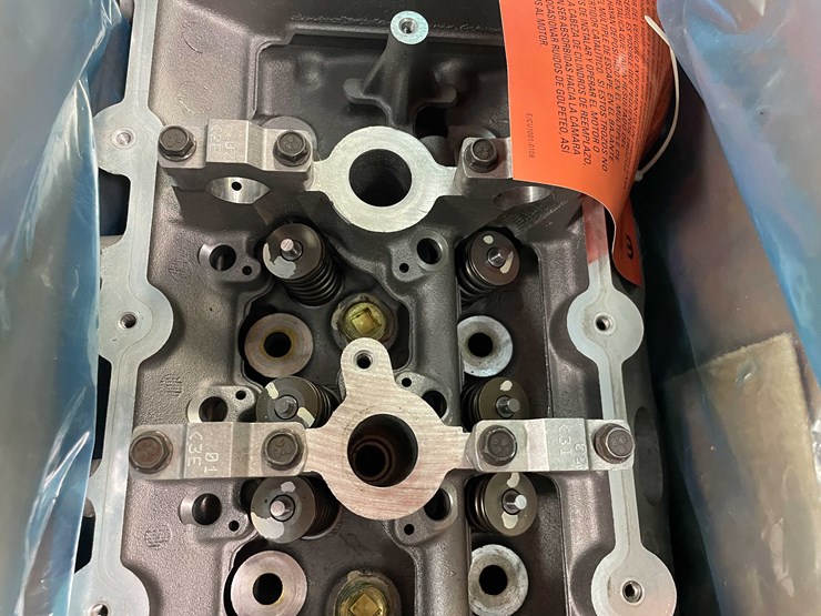 #8548-•-mopar-heads-(pr8)-image-16