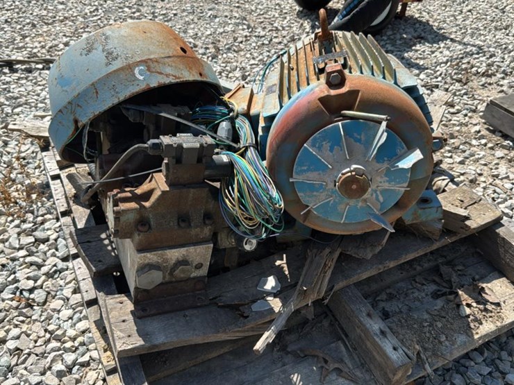 #4710-•-electric-motor-image-4