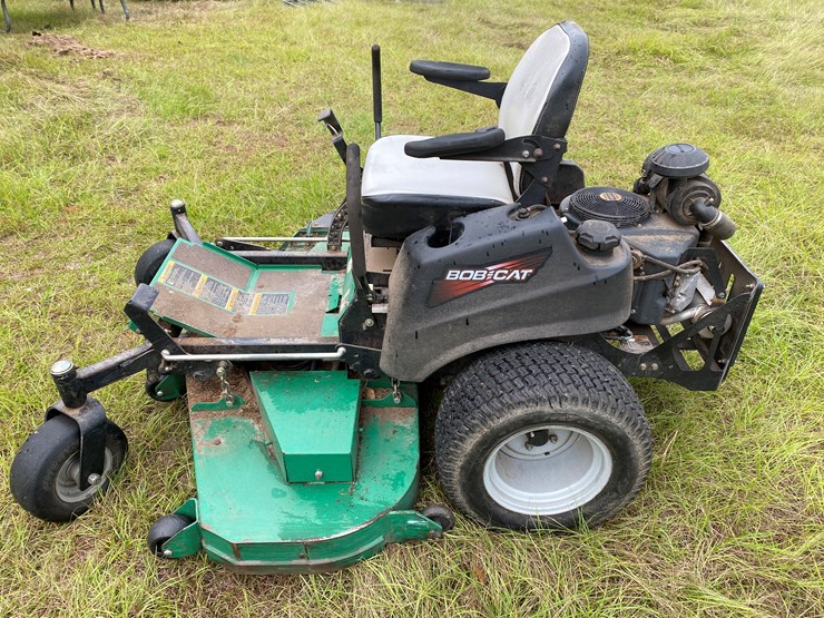 #44-•-#164-•-bob-cat-24-hp-zero-turn-lawnmower-with-61-inch-deck-image-5