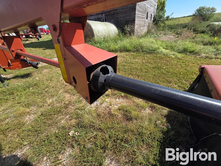 2003-hesston-1345-image-16