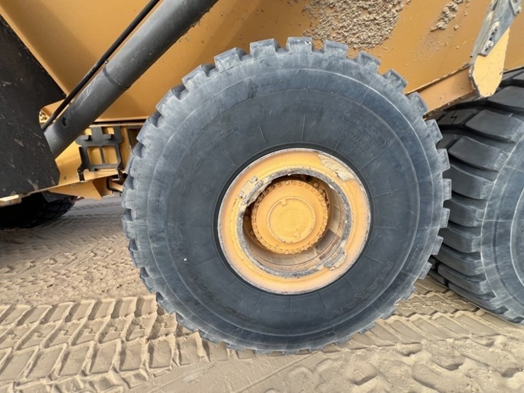 2020-volvo-a60h-image-18