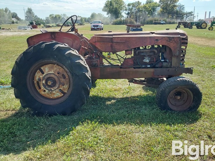 1949-massey-harris-30-image-4