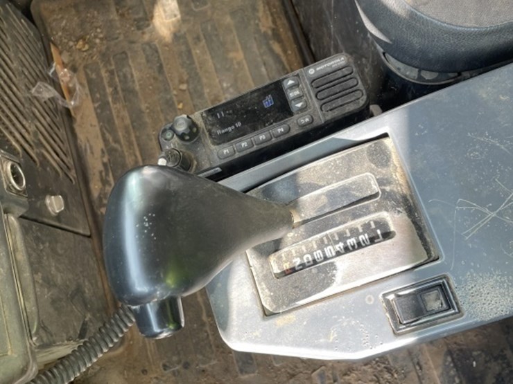 2012-komatsu-hd605-7-image-23