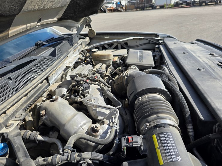 2017-gmc-sierra-3500-image-43