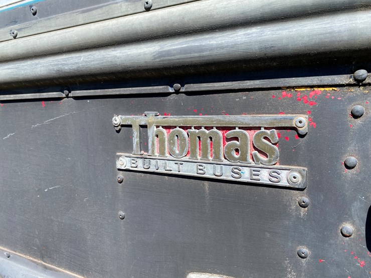 #20-•-#118-•-thomas-school-bus---rv-conversion-image-24