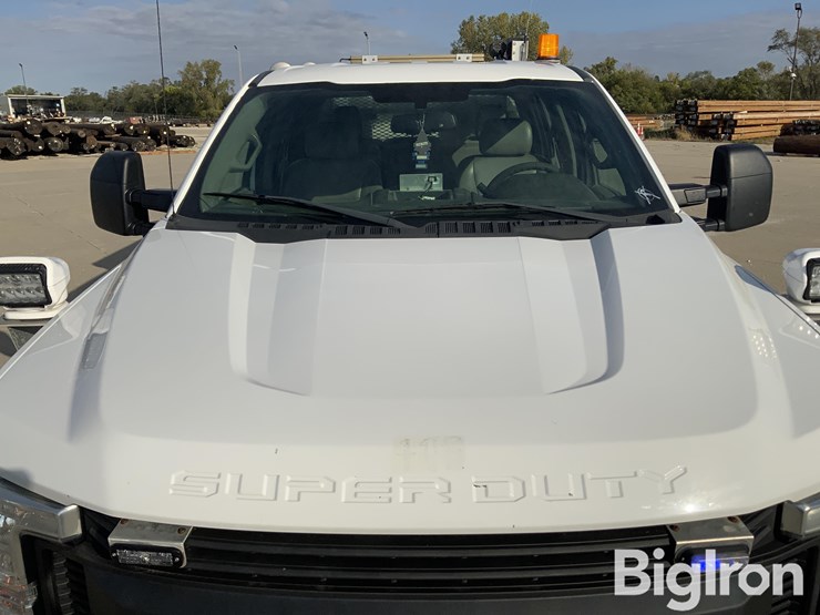 2017-ford-f350-xl-image-12