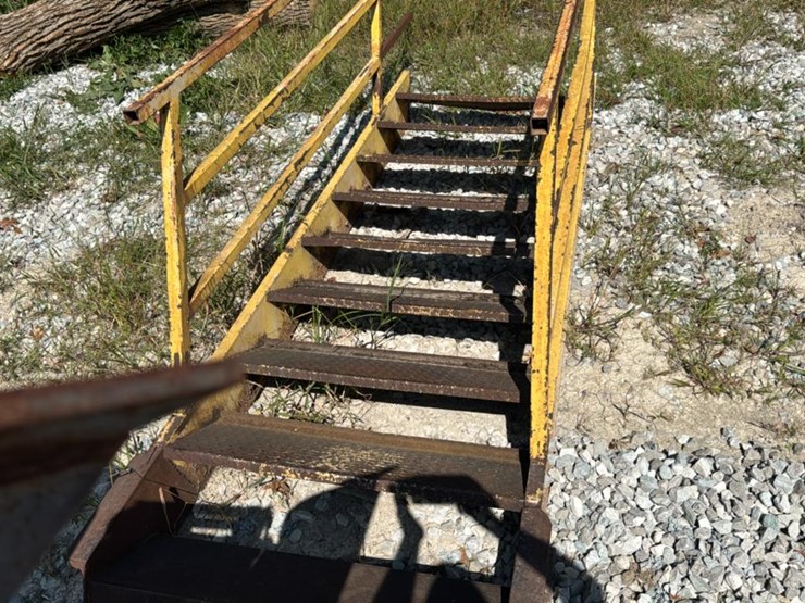 #4453-•-mellott-debarker-cab-image-17